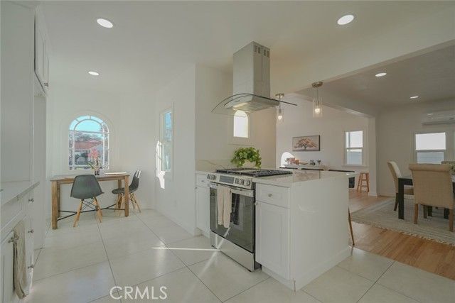 7806 S Denker Ave, Los Angeles, CA 90047