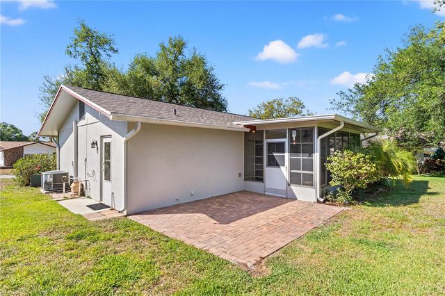 10616 SPRINGWOOD DRIVE, Port Richey, FL 34668