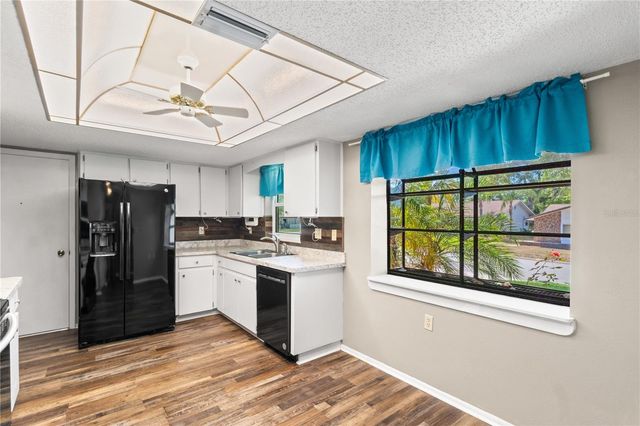 10616 SPRINGWOOD DRIVE, Port Richey, FL 34668
