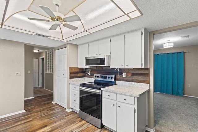 10616 SPRINGWOOD DRIVE, Port Richey, FL 34668