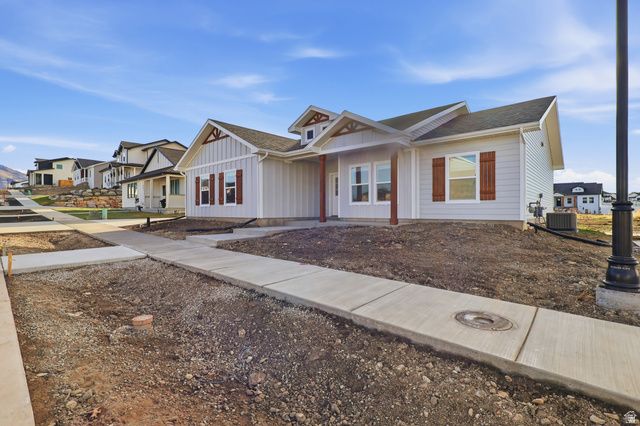 697 W 20 N, Hyrum, UT 84319