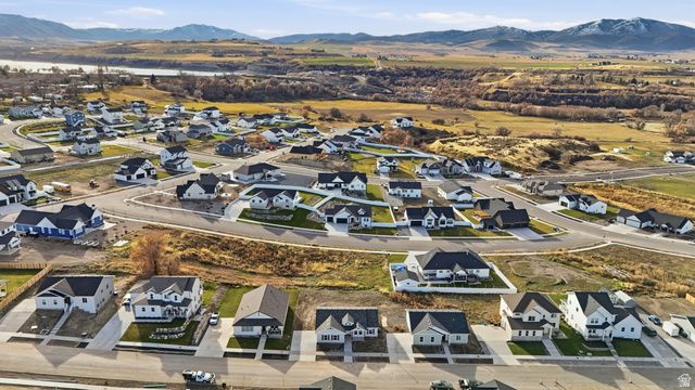 697 W 20 N, Hyrum, UT 84319