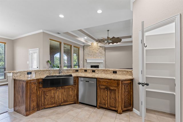 103 Hedges Circle, Weatherford, TX 76085