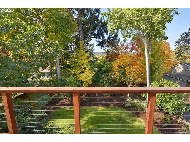 2630 ELINOR St, Eugene, OR 97403