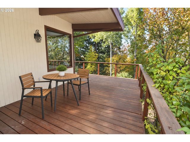 2630 ELINOR St, Eugene, OR 97403