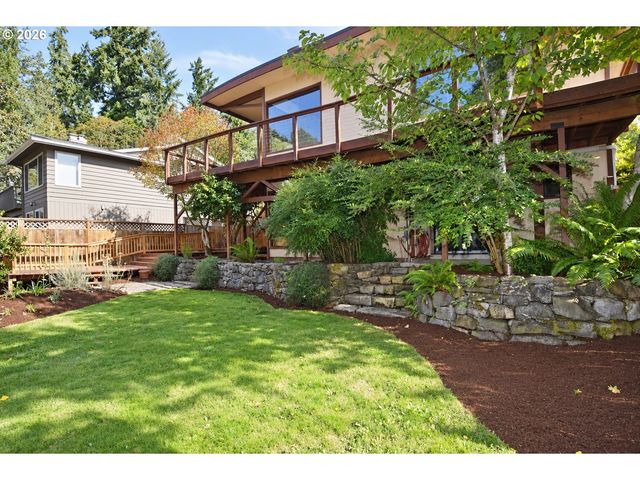 2630 ELINOR St, Eugene, OR 97403