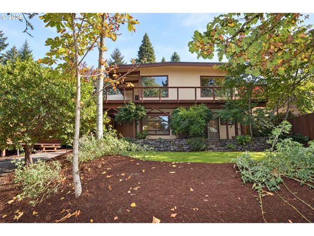 2630 ELINOR St, Eugene, OR 97403
