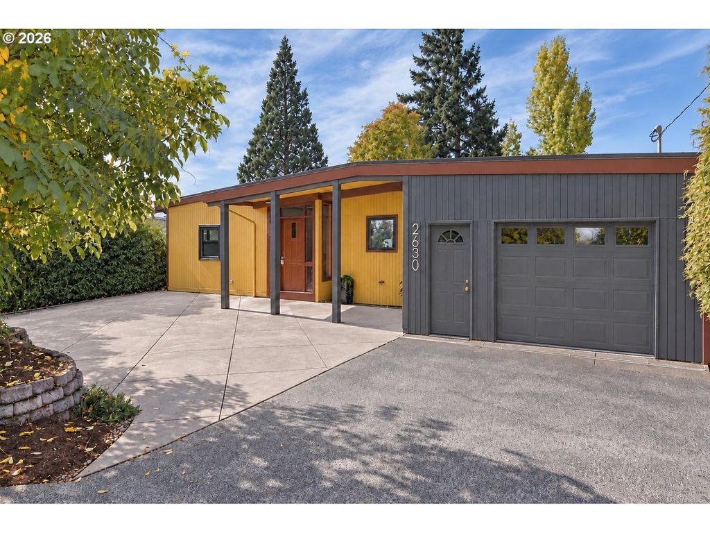 2630 ELINOR St, Eugene, OR 97403