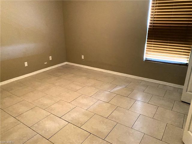 5212 3rd ST W, Lehigh Acres, FL 33971