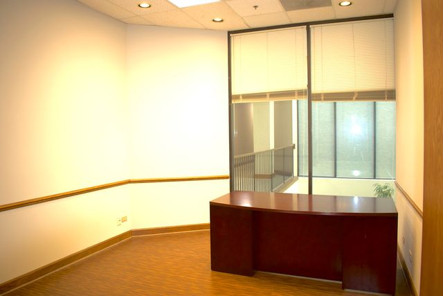 415 Washington Street 107, Waukegan, IL 60085