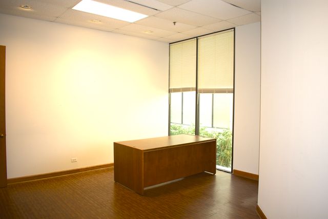 415 Washington Street 107, Waukegan, IL 60085