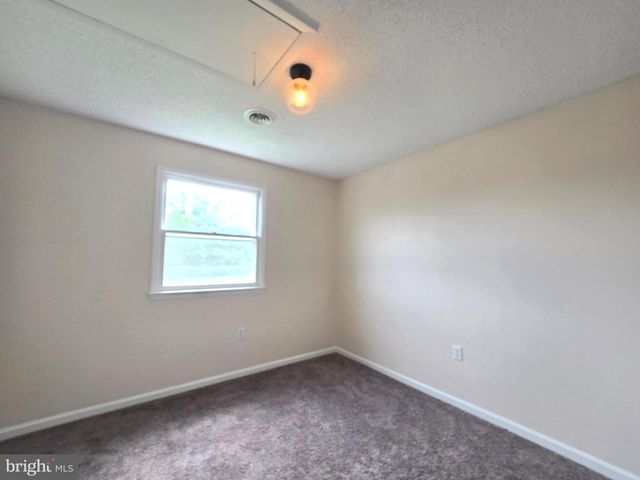 107 SPRING VALLEY DR, Berkeley Springs, WV 25411