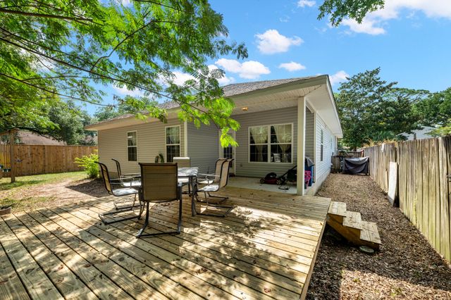 1753 Hopper Street, Niceville, FL 32578