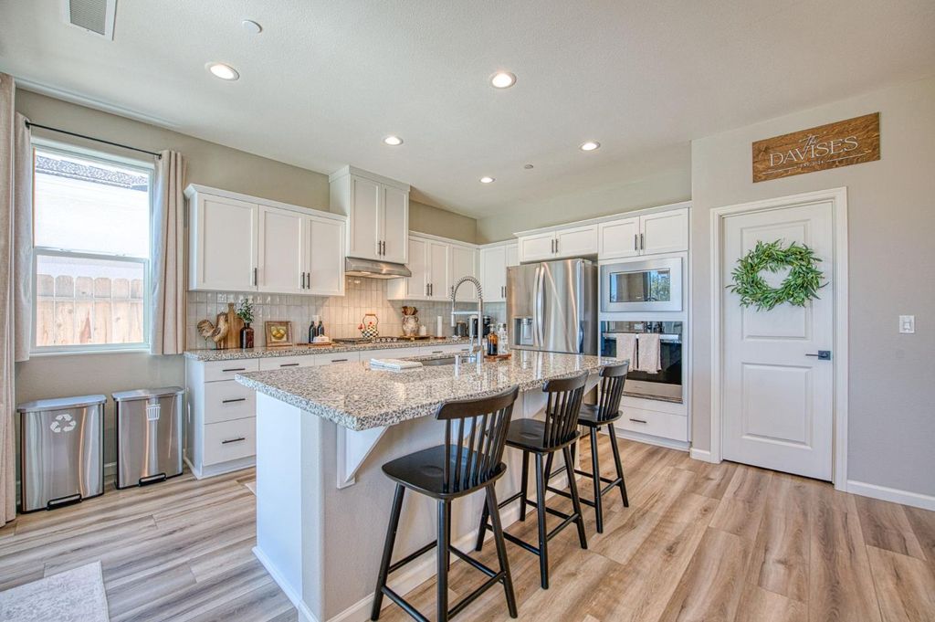 Image 29 of property listing at 1275 Traverse Drive S, Madera, CA 93636