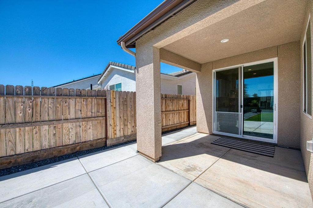 Image 40 of property listing at 1275 Traverse Drive S, Madera, CA 93636