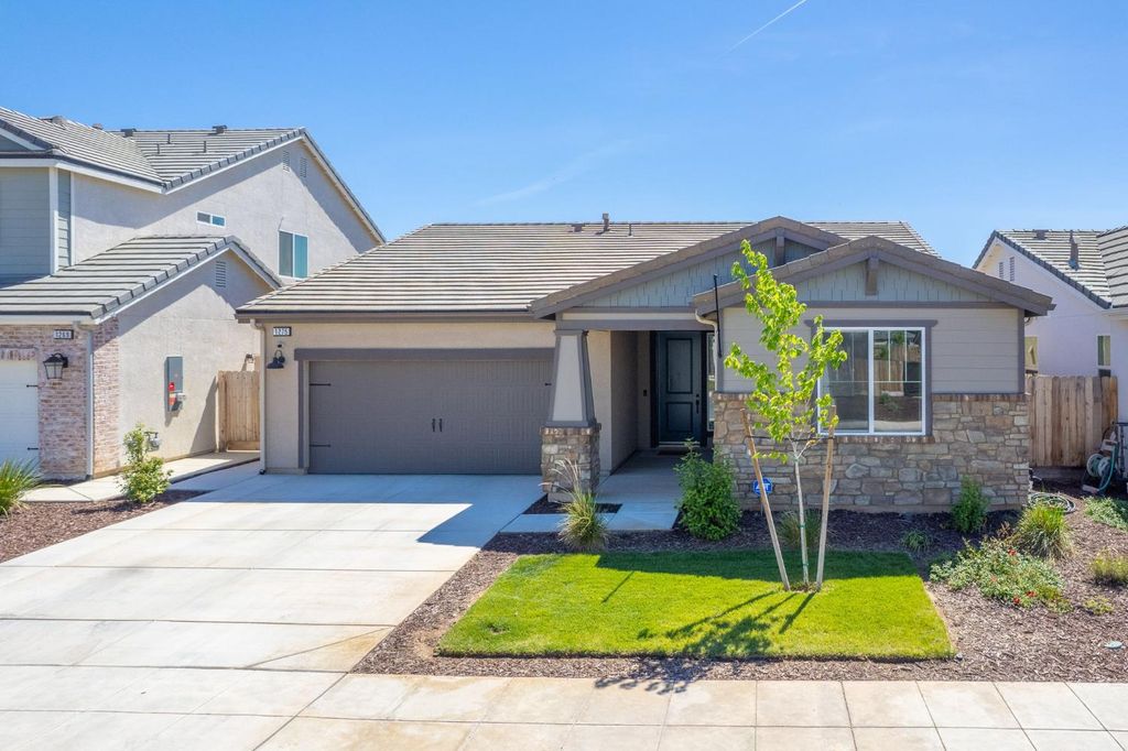 Image 41 of property listing at 1275 Traverse Drive S, Madera, CA 93636