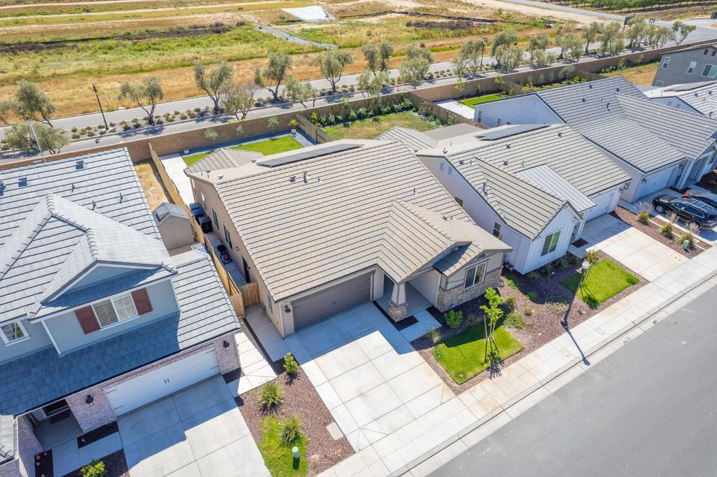 Image 45 of property listing at 1275 Traverse Drive S, Madera, CA 93636