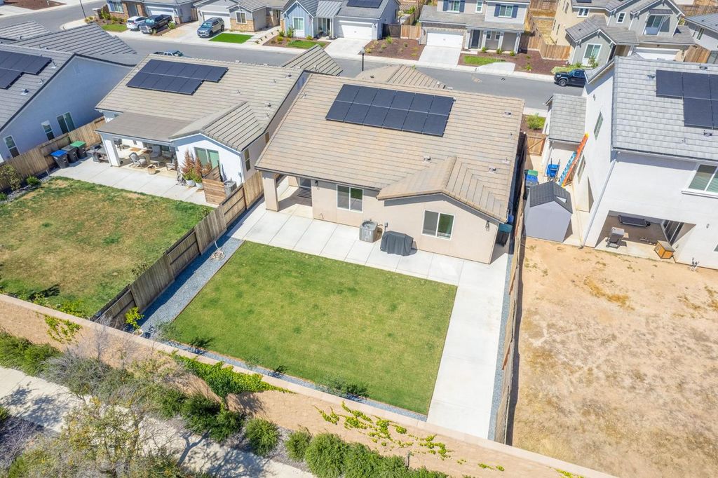 Image 52 of property listing at 1275 Traverse Drive S, Madera, CA 93636