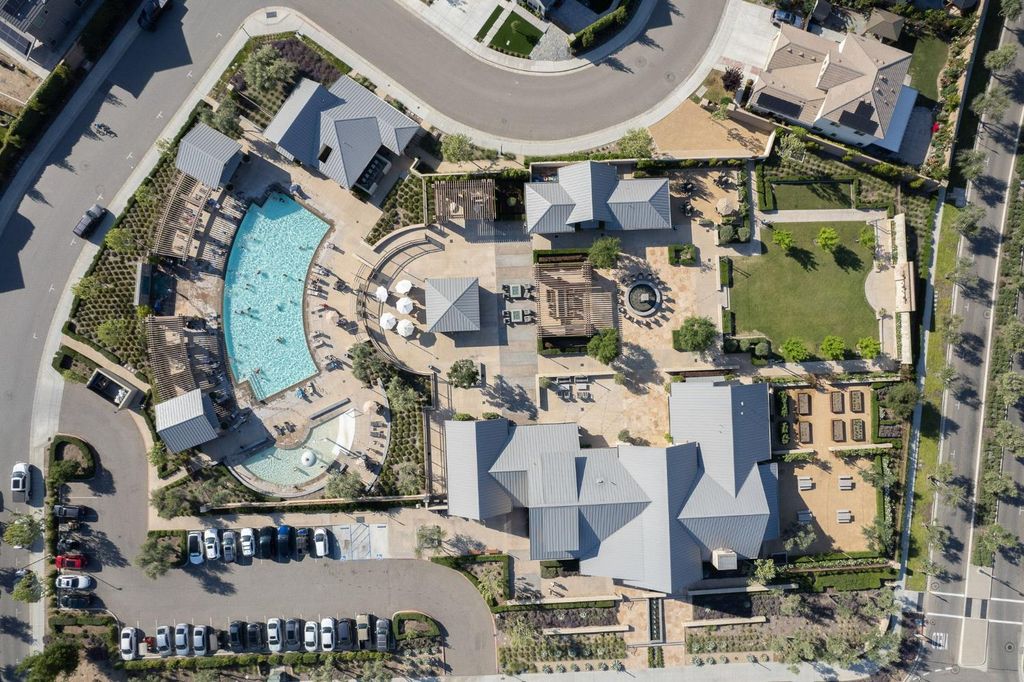 Image 65 of property listing at 1275 Traverse Drive S, Madera, CA 93636