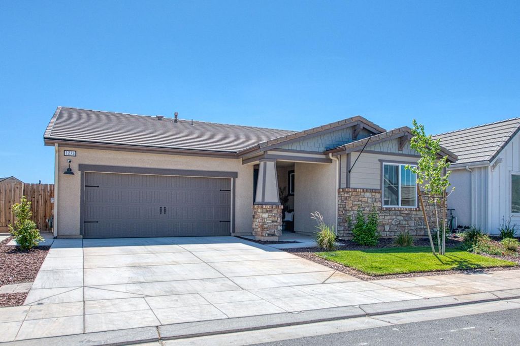 Image 67 of property listing at 1275 Traverse Drive S, Madera, CA 93636