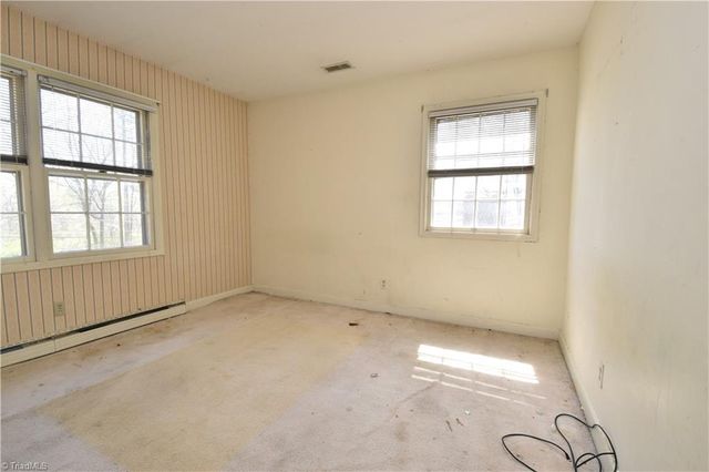 1420 Waybridge Lane, Winston-salem, NC 27103