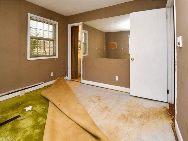 1420 Waybridge Lane, Winston-salem, NC 27103