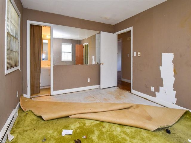 1420 Waybridge Lane, Winston-salem, NC 27103