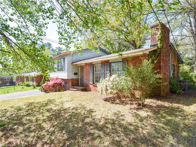 1420 Waybridge Lane, Winston-salem, NC 27103