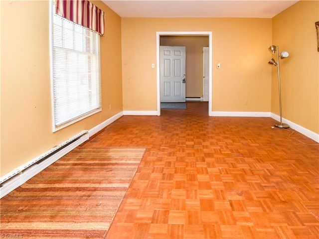 1420 Waybridge Lane, Winston-salem, NC 27103