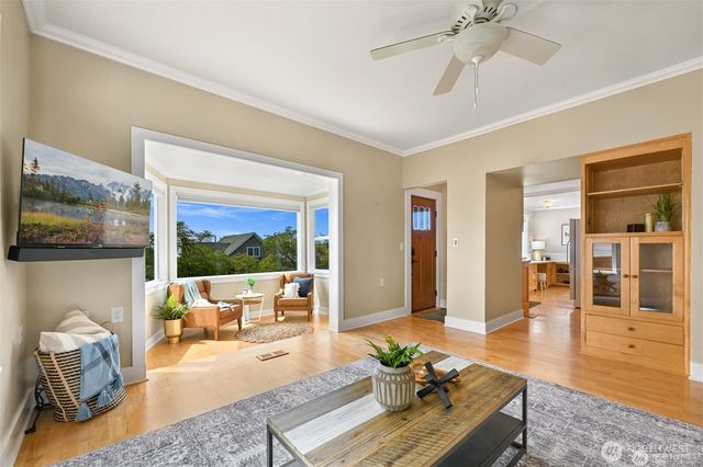 809 12th Street, Bellingham, WA 98225