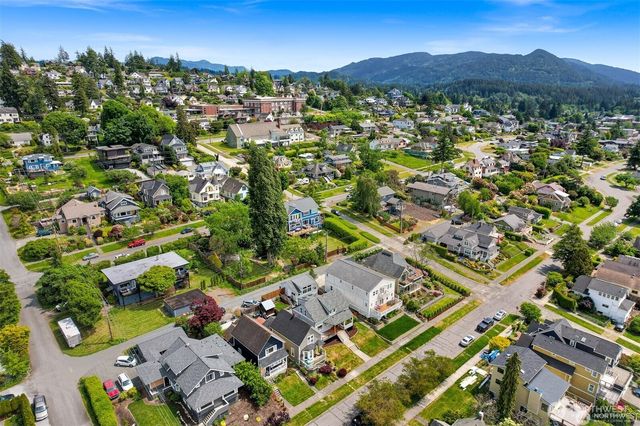 809 12th Street, Bellingham, WA 98225