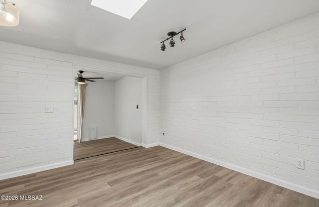 1528 W Knox Street, Tucson, AZ 85705