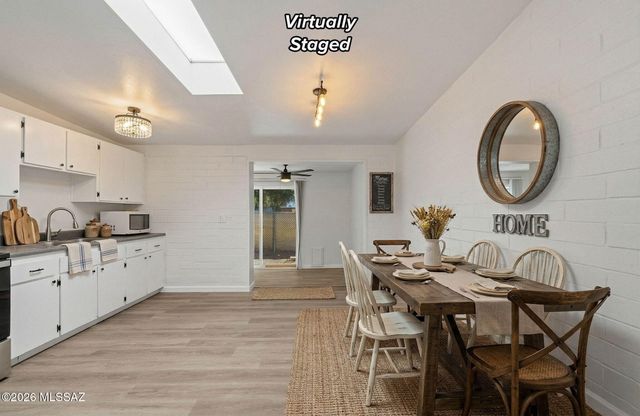 1528 W Knox Street, Tucson, AZ 85705