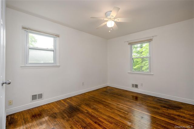 11 Guterl Terrace, Pearl River, NY 10965