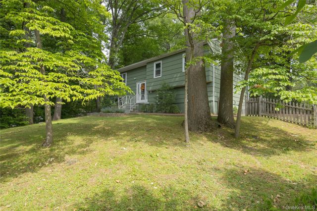 11 Guterl Terrace, Pearl River, NY 10965
