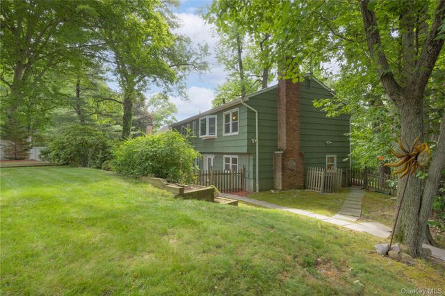 11 Guterl Terrace, Pearl River, NY 10965