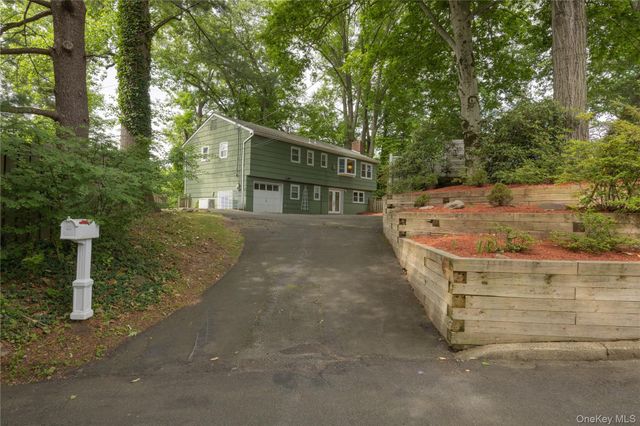 11 Guterl Terrace, Pearl River, NY 10965