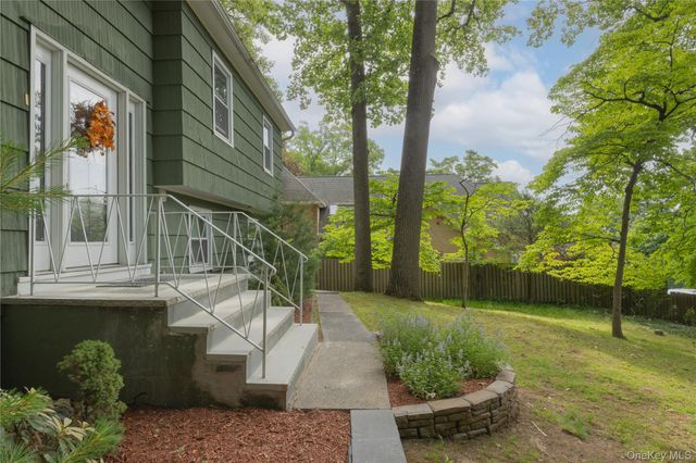 11 Guterl Terrace, Pearl River, NY 10965