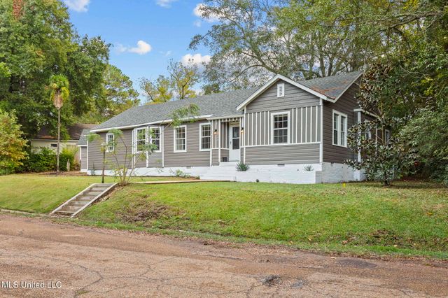 4098 Pine Hill Drive, Jackson, MS 39206