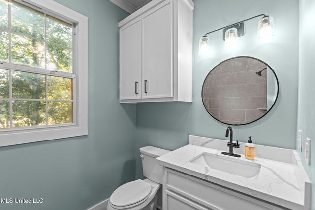 4098 Pine Hill Drive, Jackson, MS 39206