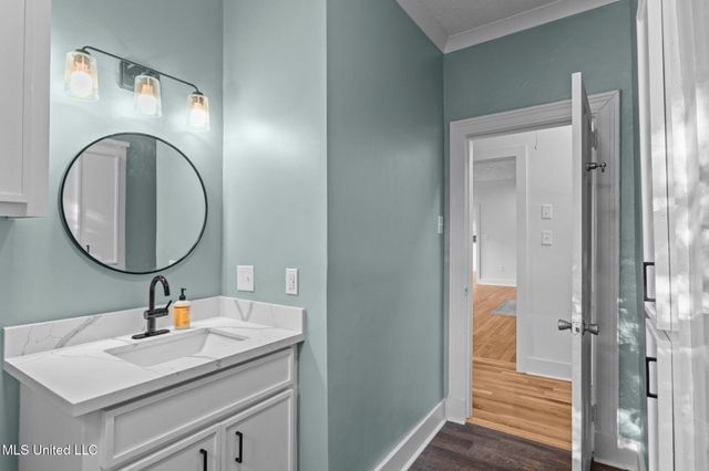 4098 Pine Hill Drive, Jackson, MS 39206