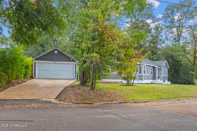 4098 Pine Hill Drive, Jackson, MS 39206
