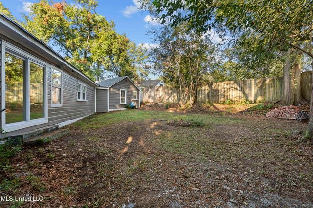 4098 Pine Hill Drive, Jackson, MS 39206