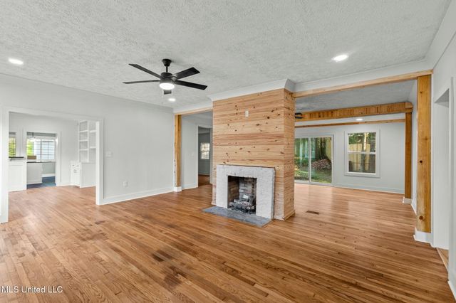 4098 Pine Hill Drive, Jackson, MS 39206