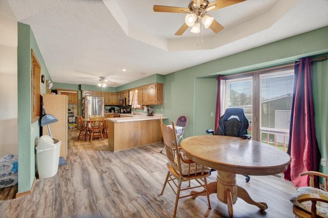 206 Meadowmere Court, Lebanon, MO 65536