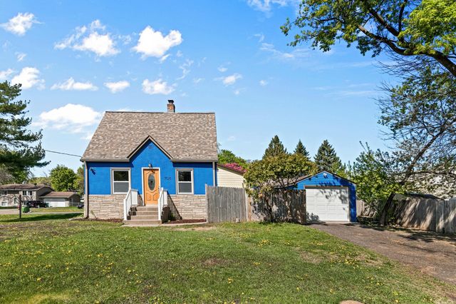 7525 Brunswick Avenue N, Brooklyn Park, MN 55443