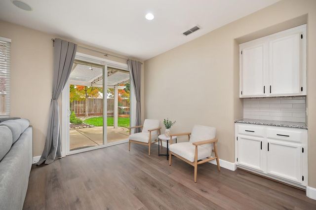 5001 Brabant Way, Elk Grove, CA 95757