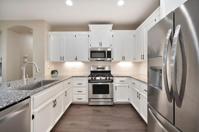 5001 Brabant Way, Elk Grove, CA 95757