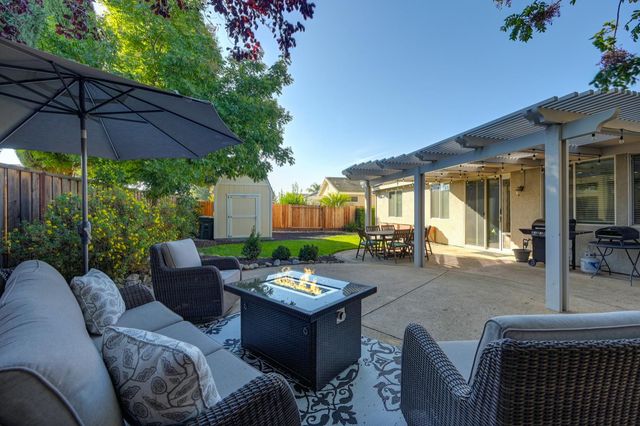 5001 Brabant Way, Elk Grove, CA 95757