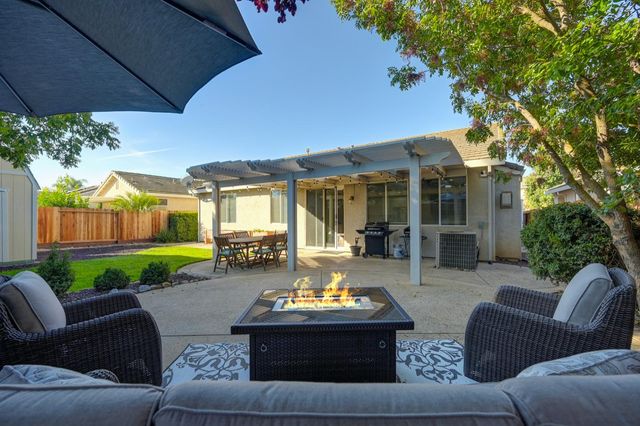 5001 Brabant Way, Elk Grove, CA 95757